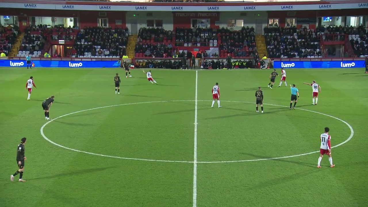 สตีฟเนจ vs บาร์นสลี่ย์