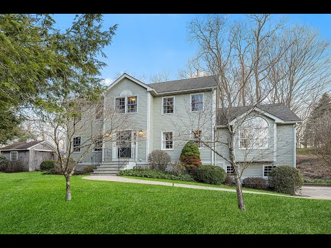 4 Barberry Ln, West Newbury, MA home video tour