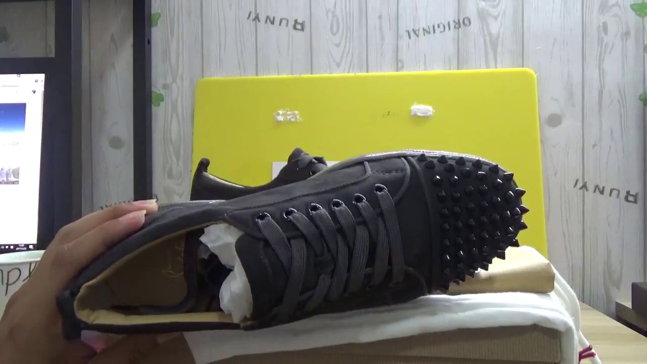 louboutin louis junior spikes grey