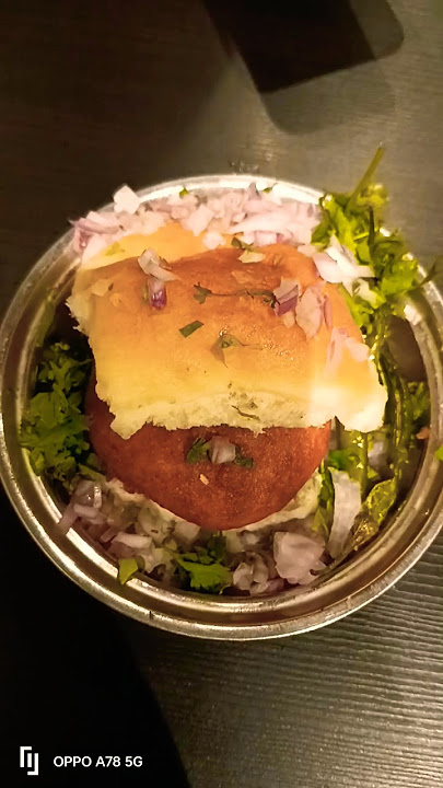 Nazar chahti hai deedar karna.... #bollywood #hindisong #love #travel #song #bollywoodtunes