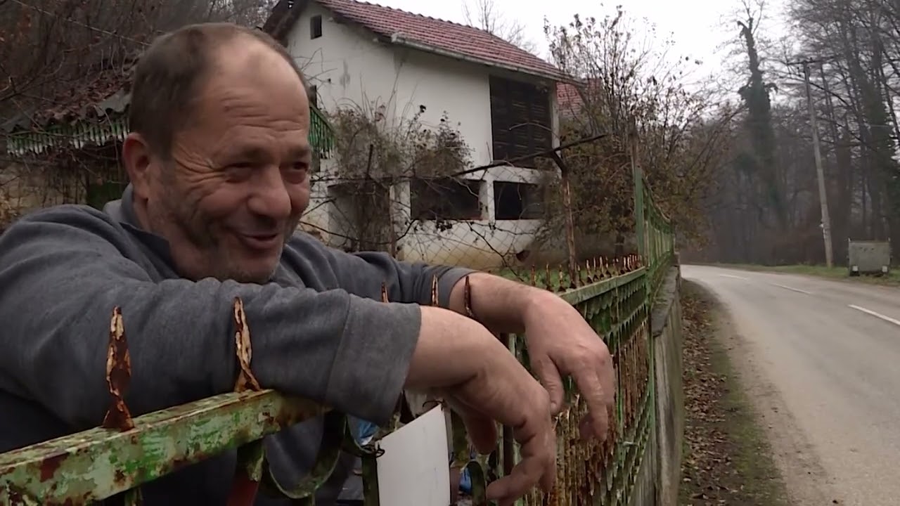 OBICNO NEOBICN PRICE   ULICA 5km - Grdelica