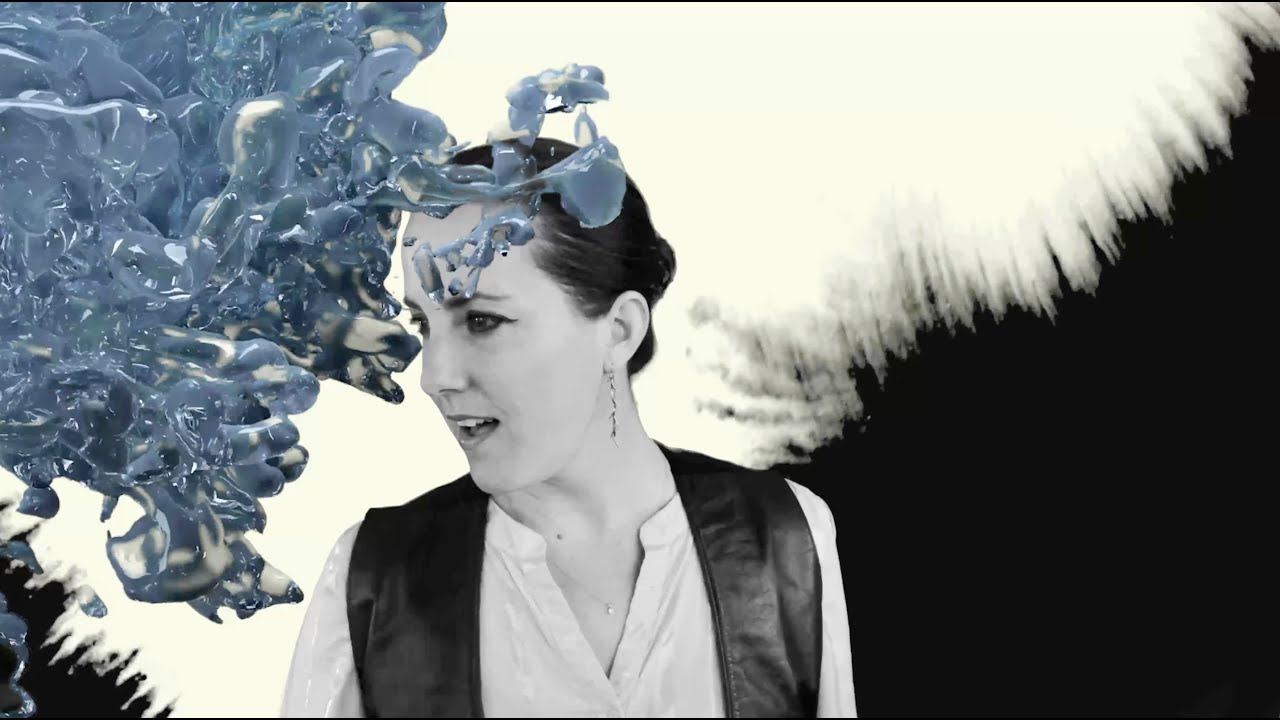 Aimee Bobruk - "Malybanchia" (Official Music Video)