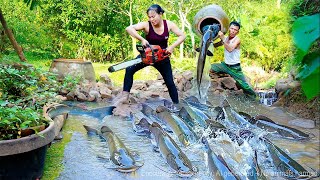 Celebrity Terrifying Moment! Giant Python Attacks While Hunting Monster Fish – Woman Fights Back With Chainsaw Profile