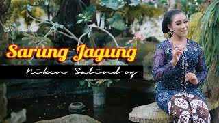 niken sarung jagung