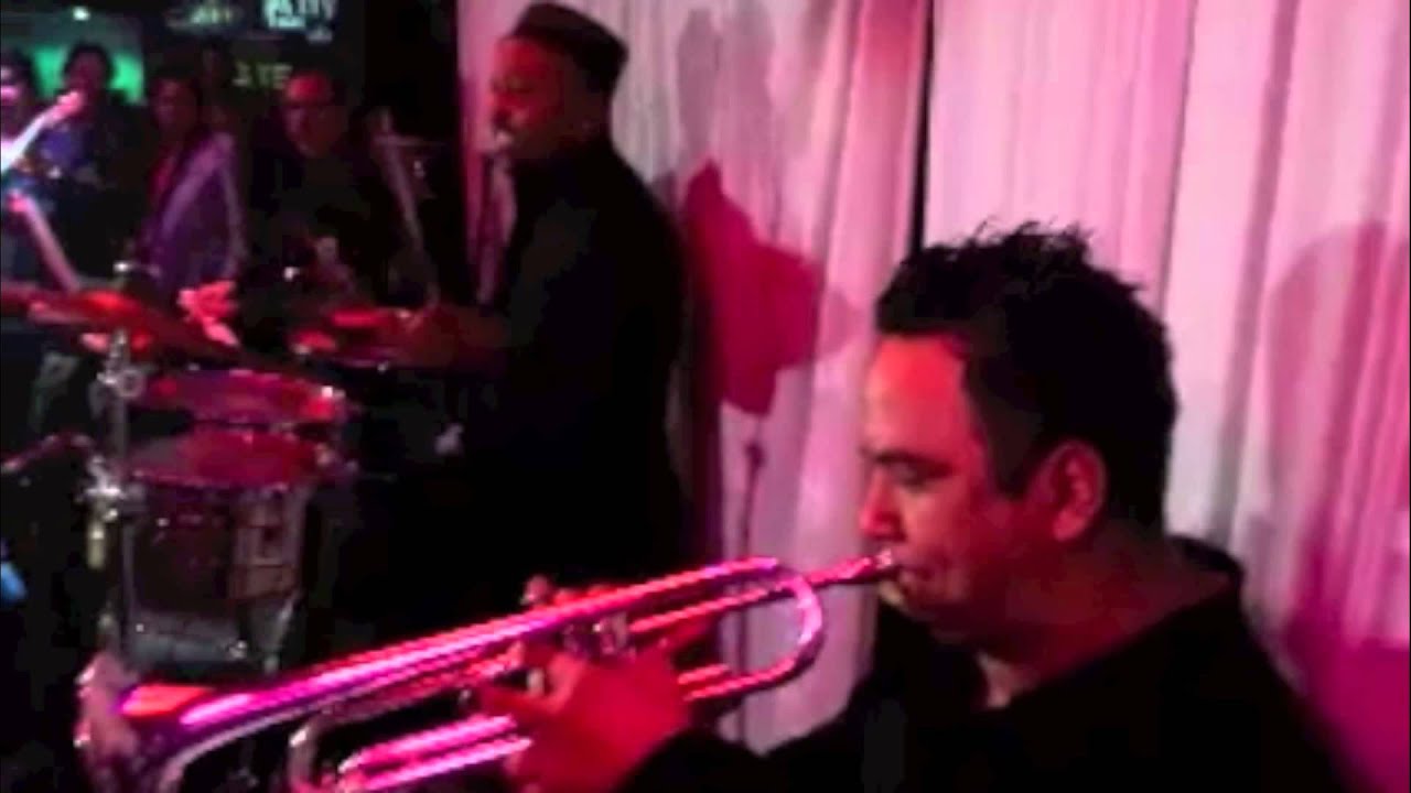 ivan nava trompetista acompañando a fruko y sus tesos REBELION