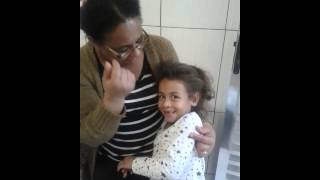 Vovo Brincando Com A Neta