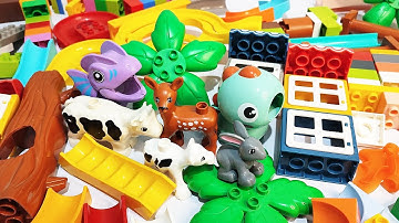 Satisfying Building Blocks ASMR Marble Run - Cows, Bambi deer, and funny dinosaurs Course