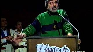 Video thumbnail of "Francesco Guccini - Il laureato (1995)"