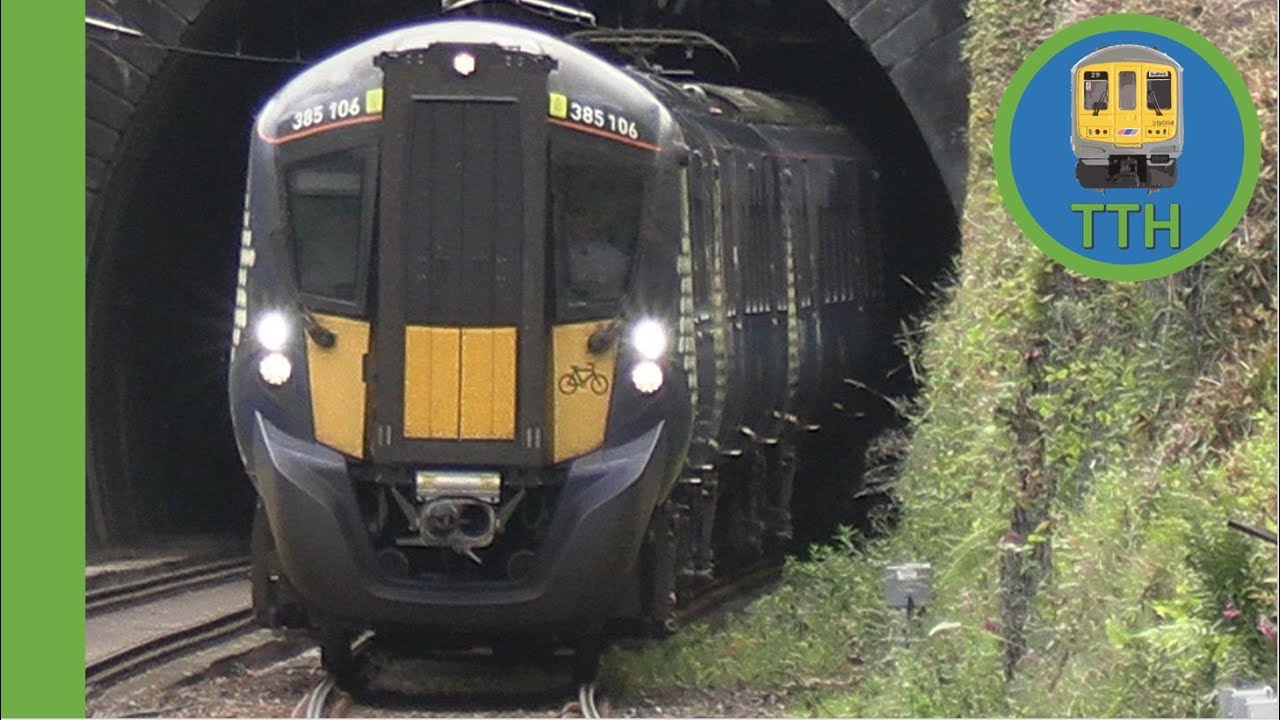 Trains at Falkirk High