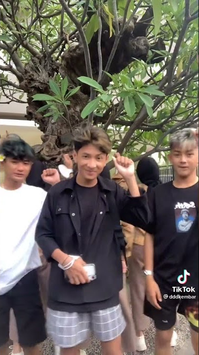 TikTok Dita Dina Dini Akhirnya Cowoknya Lengkap Ala DDD Kembar #shorts