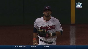 CWS@CLE: Aviles hustles to make the catch in left