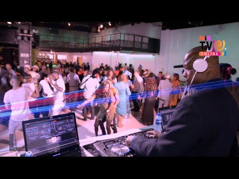 DJ EMMA The Incredible Jamming At The Nigerian Independence Party 2015 