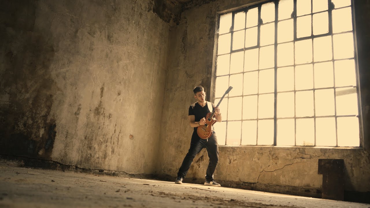 Back In The Wild - Silence (Official Music Video) adlı videoyu YouTube'da izle Back In The Wild - Silence (Official Music Video) adlı videoyu YouTube'da izle