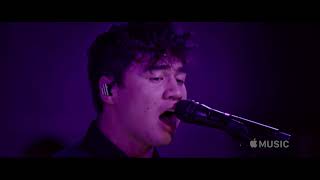 5 Seconds Of Summer 5SOS - Talk Fast On The Record: Youngblood Live