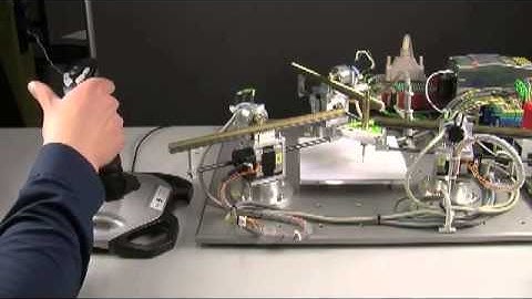 3-RPR robot moving through non-singular configurations