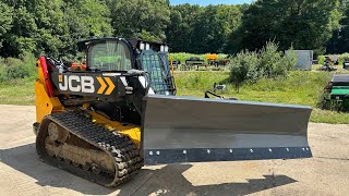 TILT AND ANGLE HYDRAULIC DOZER BLADE FOR SKID STEERS: OVERVIEW