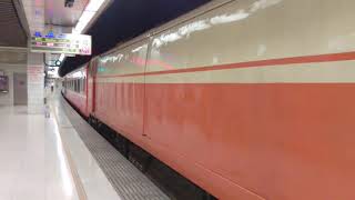 6901次行包列車,板橋站開車(407次才剛走)