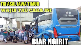 Surabaya ke Malang naik bis PATAS cuma 1 Jam 30 ribu - Perjalanan sore LANCAR