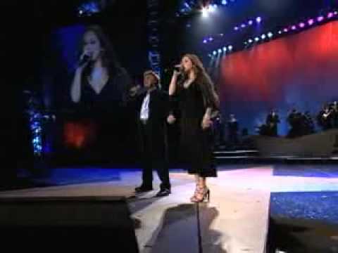 Juan Gabriel y Nidia Rojas cantan No vale la pena