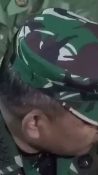 KASAD MENANGIS MENENGOK ANAK ALMARHUM SERTU EKA KORBAN PEMBUNUHAN KKB PAPUA#shorts #ksad #tniad #tni