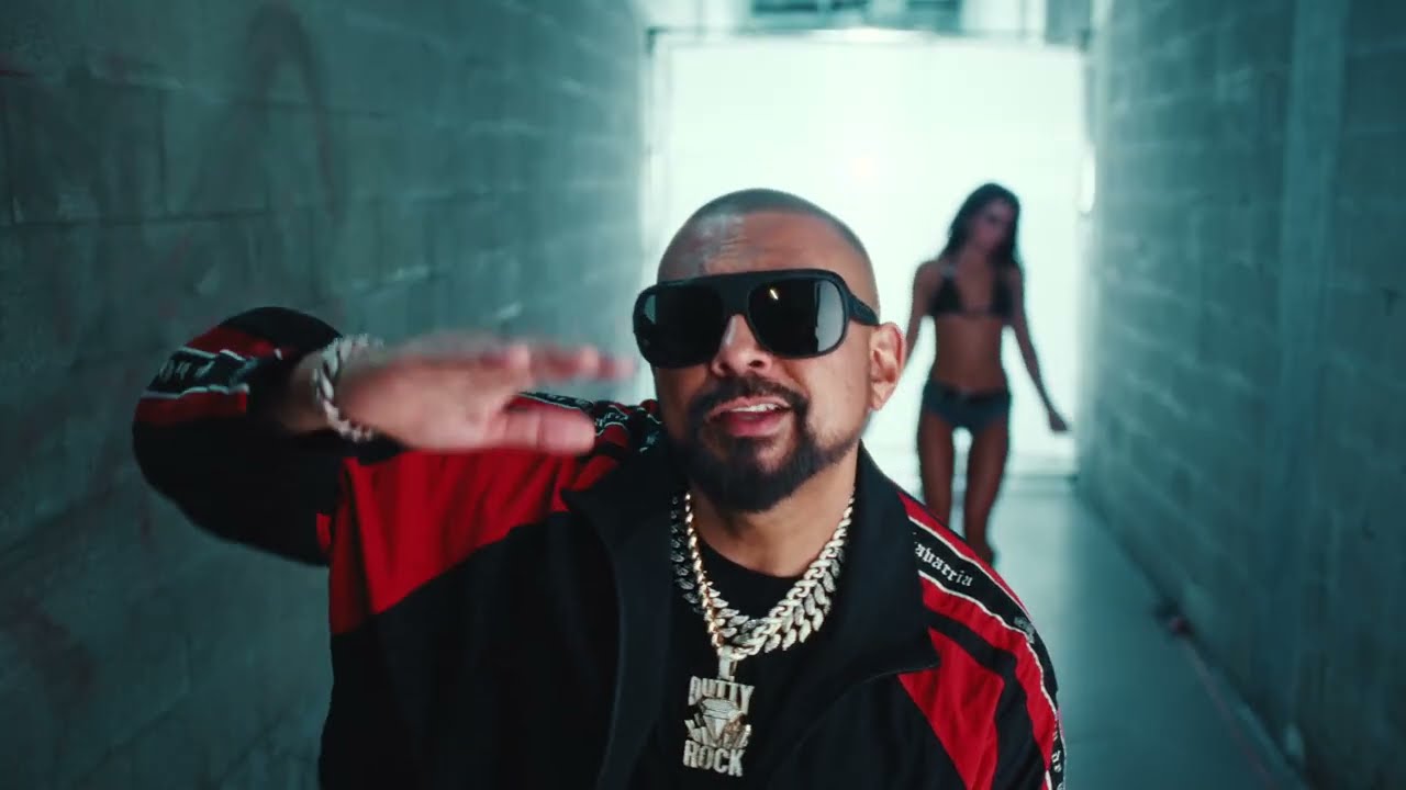 Sean Paul \u0026 Sommer Ray - DIP (Official Music Video)