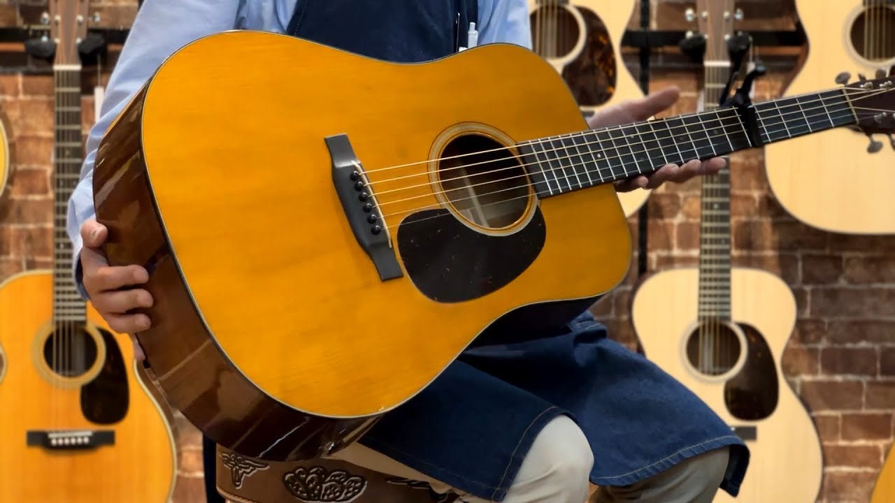 Martin D-18 Authentic 1937 Aged #2761520 - YouTube