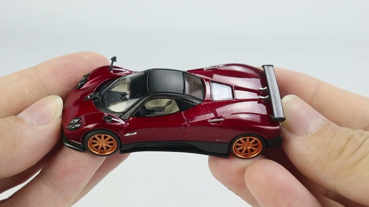 MINI GT 1:64 Pagani Zonda F Rosso Dubai (MGT00382) Diecast car