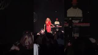 Tori Kelly SUSTAINED!!! D5 in Hollow live 2023