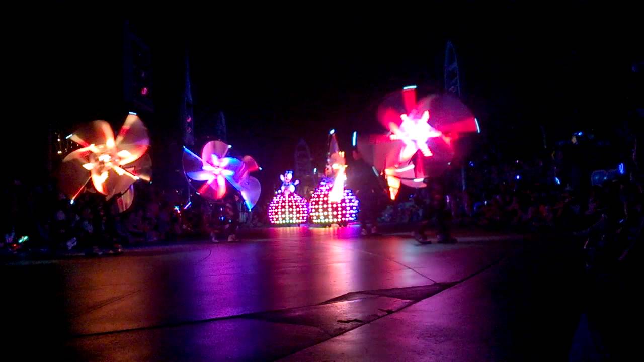 Disney Paint the Night Parade Parte 3 (final) YouTube