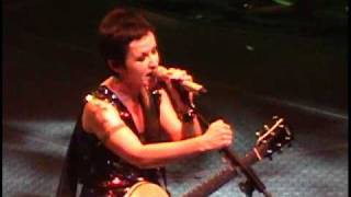 The Cranberries - When You are Gone  desde el Arena Santiago de Chile