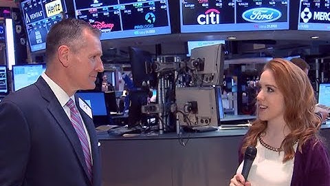 Apple Inc (NASDAQ: AAPL) Stock Split: When To Buy Shares