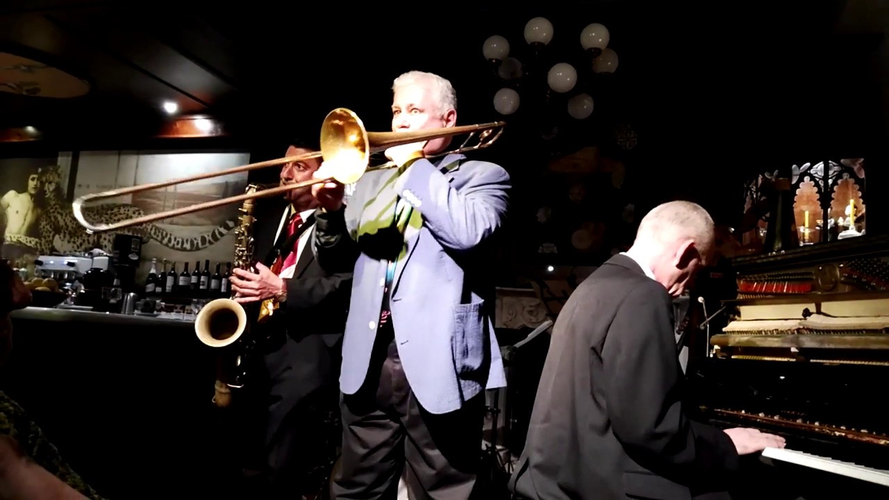 Dan Barrett Enric Peidro Quintet -  Sultry Serenade (Tyree Glenn)