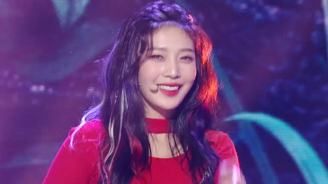 Red Velvet Butterflies [Music Bank Ep 957] YouTube