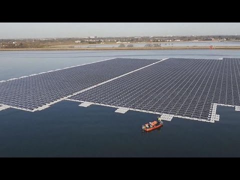Video: Größter Schwimmender Solarpark Europas Mit Netzanschluss In Den Niederlanden