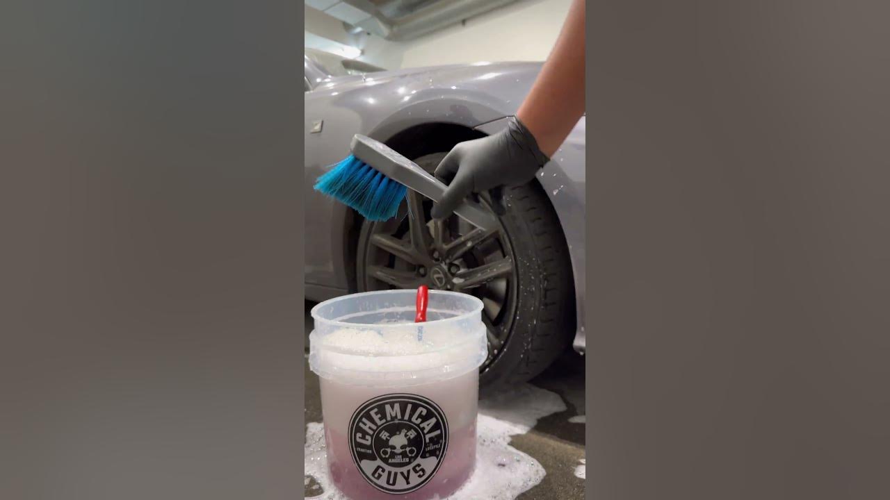 Chemical Guys Diablo Gel Wheel and Rim Cleaner Reviews & Info Singapore