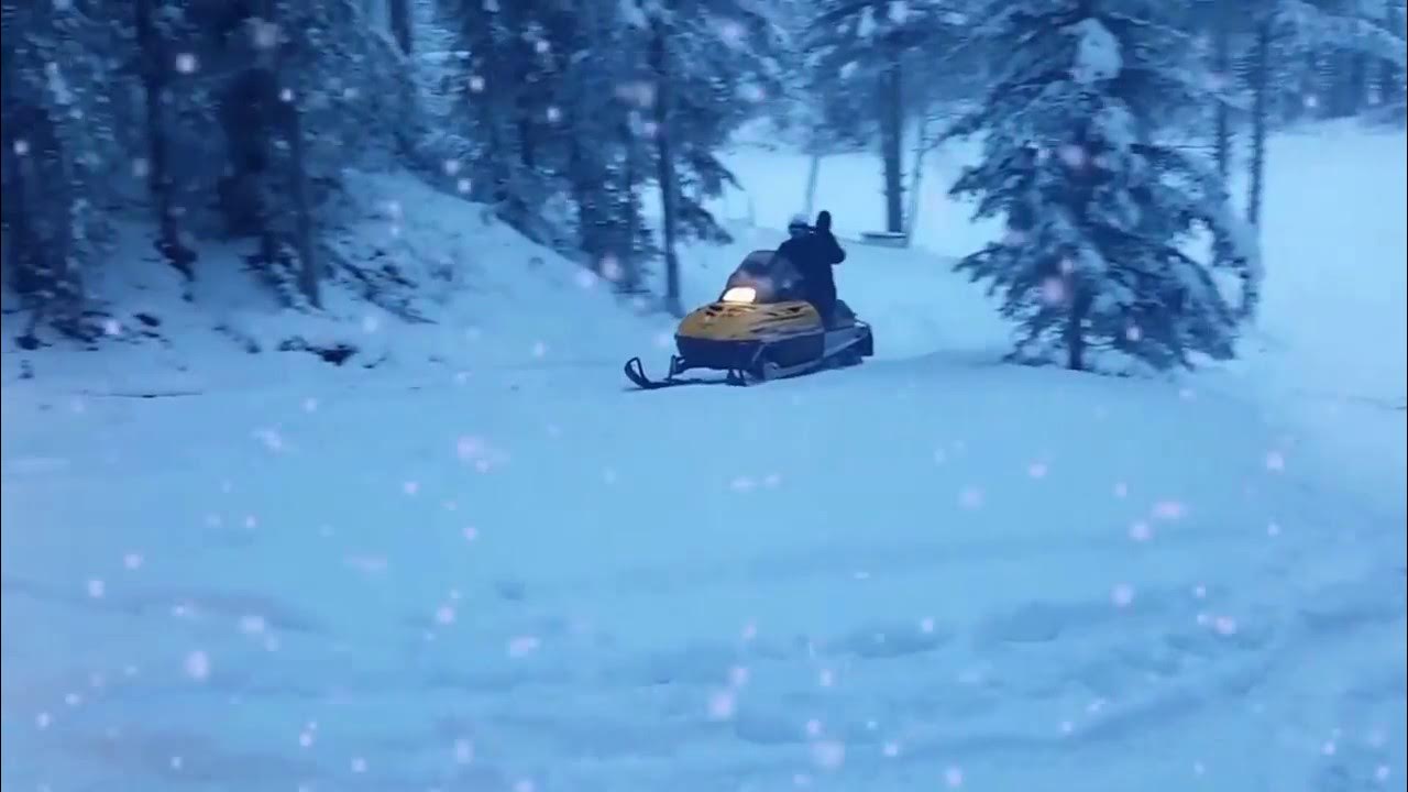Snowmachining on the Moose River, Alaska YouTube
