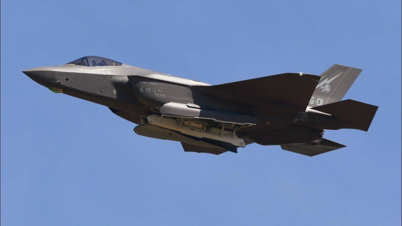 100 Anni Aeronautica Militare Italiana Panavia Tornado & F35 Low Pass, Fly By at Ghedi Air