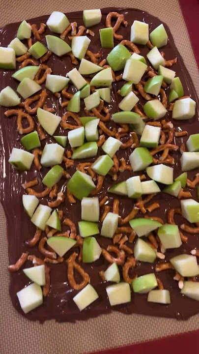 Caramel Apple Bark - Kalejunkie