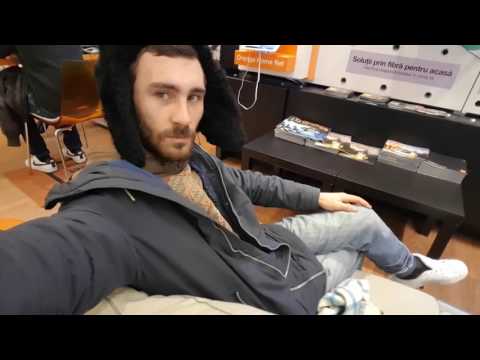 Deaia lumea ma iubeste k pa doamne fereste @&!?
