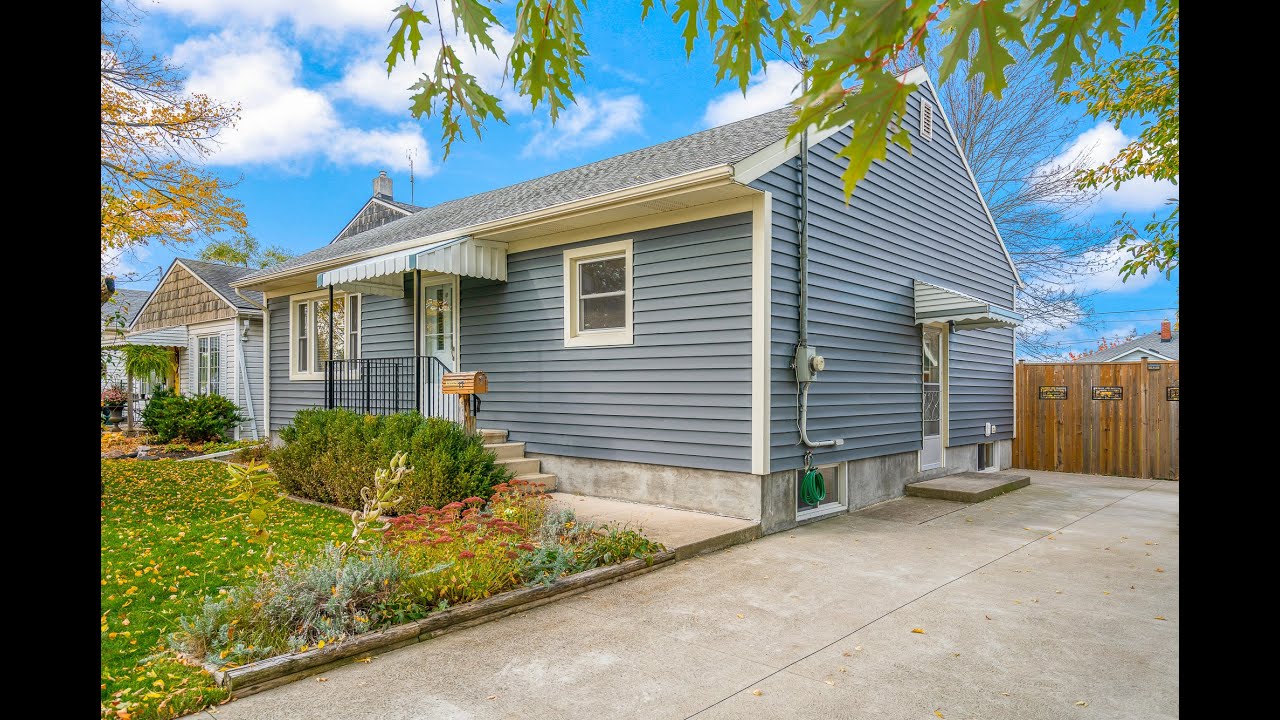 17 Warren Rd, St. Catharines ON L2P 1K5 Official Video by RE/MAX