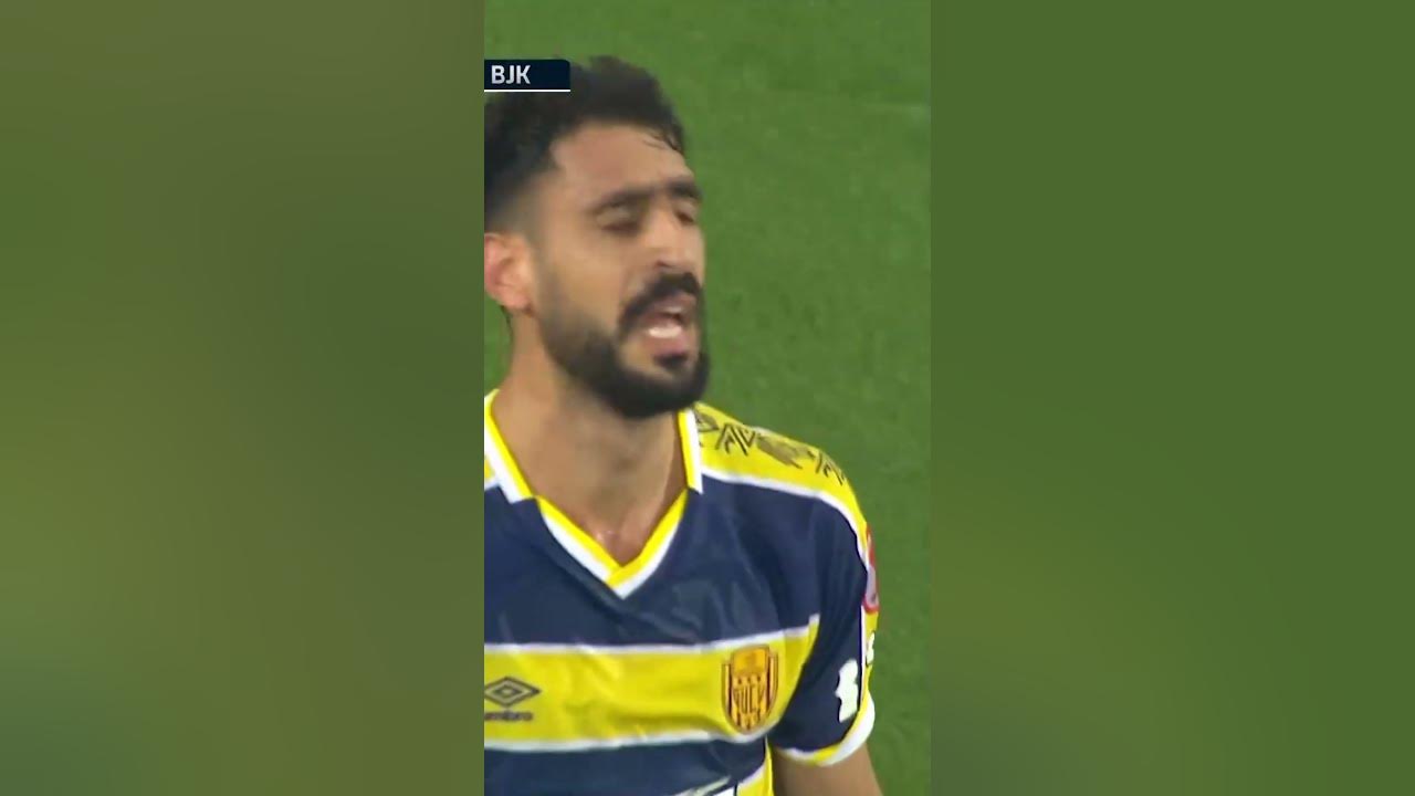 Tolga Ciğerci'nin şutu direğe çarpıyor 38' Ankaragücü Beşiktaş ZTK