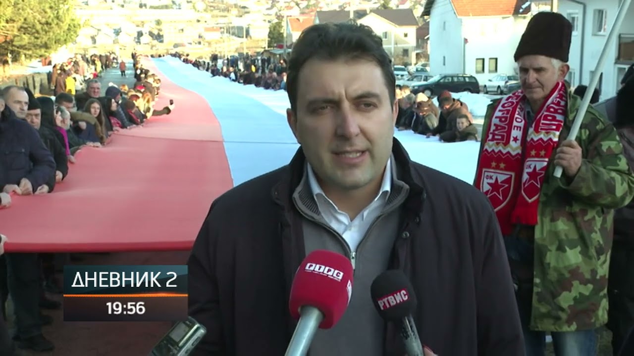 Novi Zejtinlik - razvijena zastava Srpske duga 200 metara