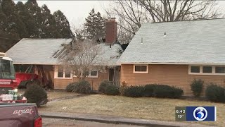 Video: Crews battle cold temps and slippery conditions at house fire in Manchester