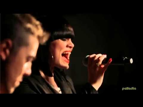 Jessie J (+) Who You Are (Acoustic)