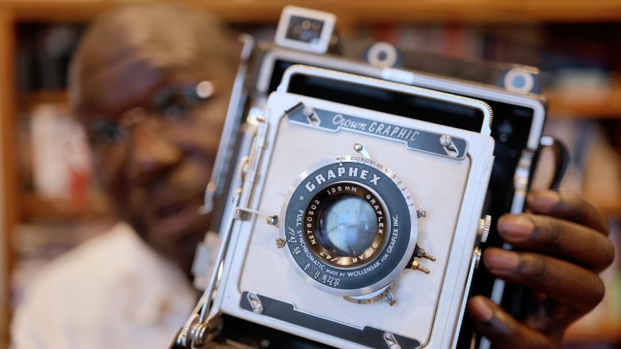 Jamelle's Camera Tour — Graflex Crown Graphic - YouTube