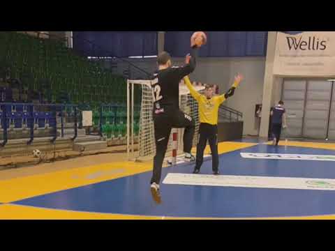 Handball Goalkeeper Spinshot