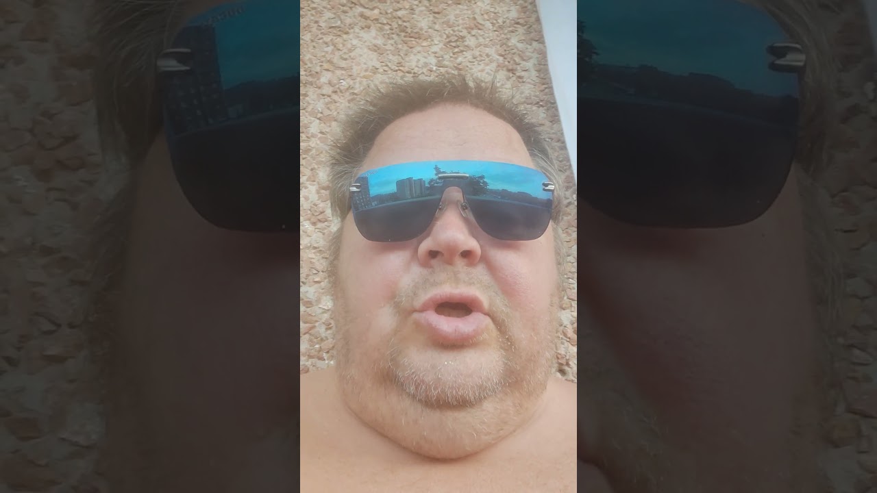 Auf dem Holzpfad mit Dr. Dr. Doktersen !