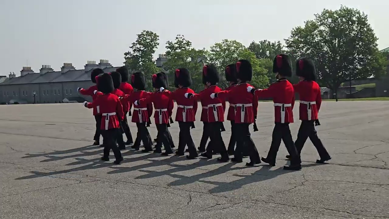 Changing of the guard at citadelle Quebec city (1)💂‍♂️