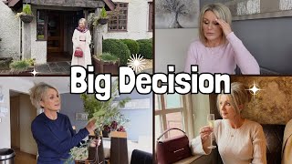 Big Decision, Health Updates & Lunch Date With My Husband
January has been a whirlwind! In this vlog, I catch you up on how busy this month has been, especially with tackling some health concerns. From visiting the GP about my ear problem to organizing other doctor appointments, its been a week full of self-care. I also share a big decision Ive been contemplating (you’ll have to watch to find out what it is!). Plus, I show you a few home finds I picked up from Temu, my lunch date outfit, and the excitement of our new living room furniture delivery. Join me for this cozy life update!
Thank you for watching xoxo
Maysama LED Red Light Panel -use code NISHA10 for 10% off
UK/EU https://go.shopmy.us/p-5113690
US/CA https://go.shopmy.us/p-5173761
Temu
Artificial green twigs https://go.magik.ly/ml/29fy2/
Artificial white flower twigs https://go.magik.ly/ml/29fy2/
Hanger organiser https://go.magik.ly/ml/29fy2/
Iron guard https://go.magik.ly/ml/29fy2/
Lash serum https://amzn.to/4g8qZ6J
Knitted dress (UK12) https://go.shopmy.us/p-12156316
Burgundy boots (10% off with code YT10Nisha) https://cosyisland.co/products/minimalist-pointed-toe-heeled-high-boots-1?sca_ref=7463242.vO6gv9iv73
Burgundy belt https://amzn.to/3E0LFjC
Burgundy bag -Strathberry Mosaic bag-Oxblood https://go.shopmy.us/p-10215002
ShopMyShelf https://shopmy.us/sugarpuff
POPULAR VIDEOS
How to Change The Shape of Hooded, Droopy Eyes - MASTERCLASS https://www.youtube.com/watch?v=OYSg5VHg81s
How I style my natural hair https://www.youtube.com/watch?v=qk6sH9qgzeo
How I style my hair up https://www.youtube.com/watch?v=p7eNTLmh7kc&t=5s
Mirrors I use
Ilios Ring light Mirror
International https://go.shopmy.us/p-3504202
UK https://go.shopmy.us/p-3504211
Ilios handbag mirror
International https://go.shopmy.us/p-3504203
*REPHR BRUSHES https://www.rephr.com/?vr=qwqewa
Hulu P66 https://bit.ly/3Y8kLv8
***********************************************************
DISCOUNT CODES
Idyl Jewellery (Code SUGARPUFFANDFLUFF10 for 10% off)
Home Page: https://bit.ly/idylsugarpuffandfluff
Ono Earrings: https://bit.ly/idylsugarpuffandfluffono
Laila Necklace: https://bit.ly/idylsugarpuffandflufflaila
*Natasha Denona (15% OFF Code NISHAWARREN)
https://natashadenona.com/SugarPuff
*Alter Ego (Use code NISHA10 for 10% off) https://shopalterego.com/collections/eyeshadows
*ZIIP HALO (10% off with code NISHAZIIP)
UK https://bit.ly/3Pe4CRM
US https://bit.ly/45Ni8mq
*CurrentBody LED Mask (NISHACB) - https://bit.ly/3re2ZeS
SmoothSkin Pure Fit (NISHAPURE) - https://bit.ly/3ZhHHJM
*CURRENT BODY DEVICES(10% OFF) US
CurrentBody LED Mask (NISHACB) - https://bit.ly/3EE3rWL
SmoothSkin Pure Fit (NISHAPURE) - https://bit.ly/3PHxhQN
*SIGMA BEAUTY https://www.sigmabeauty.com/NISHA 10% Discount Code: NISHA
SKIN DEVA SERUMS
https://skindeva.com/?ref=nisha enter code nisha for 10% off
*LilySilk LilySilk:https://me.lilysilk.com/3yYdtk3 enter nisha12 for 12% off
Teddy Blake NY Bags https://teddyblakestore.myshopify.com/?rfsn=6180917.c56fb9 (enter code TBSugarPuffAndFluff30 for $30 off. Please note that the code does not apply to sale items)
MIMO WIGS ( Enter Discount code NISHABUDDIES )
WORLDWIDE & USE CURRENCY CONVERTER: https://www.mimowigs.com
UK: https://www.mimowigs.co.uk
USA: https://www.mimowigsusa.com
AUSTRALIA: https://www.mimowigsaustralia.com
SOUTH AFRICA: https://www.mimowigs.co.za
Vivaia Shoes VIVAIA OFFICIAL:https://www.vivaiacollection.com/ (15% off with code NISHA15)
******************************************************
I N S T A G R A M http://instagram.com/sugarpuffandfluff and https://www.instagram.com/sugarpuff.home/
P I N T E R E S T http://www.pinterest.com/nishasbeautyden/
***************************************************
Music from Epidemic Sound (http://www.epidemicsound.com)
*******************************************************
Disclaimer: All the products were purchased by me( unless otherwise stated) These are my own, honest opinions.
*This link is an affiliate link, meaning I will receive a small commission when you click on it.
00:00 Introduction
00:52 health updates-self care
02:13 ear infection
03:35 IUD Coil removal
04:12 Hip pain
04:35 Hip Pain and Red Light Therapy
05:39 I hate going to the doctor
06:08 I have a big decision to make
12:51 Temu haul
17:51 Lunch date with my husband
19:54 New lash growth serum
21:06 Lunch date outfit
22:50 Ive had my hair done
24:08 IVE had online consultation
27:56 outro Big Decision, Health Updates & Lunch Date With My Husband