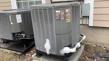 EXTREMELY Frozen 2007 Trane XR13 - Running in Cool Mode